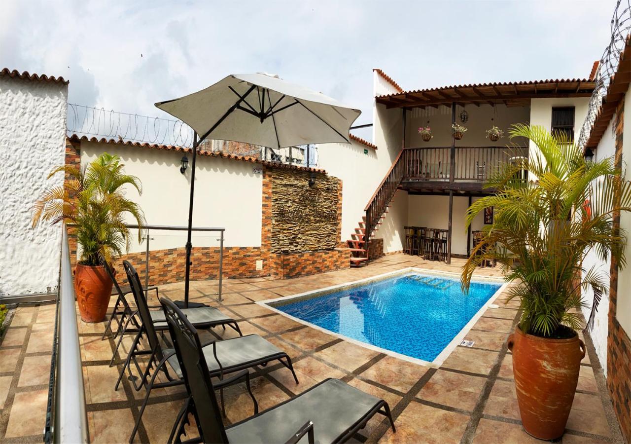 Boutique Colonial * Cartago